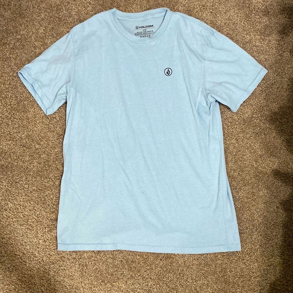 Volcom large mens t-shirt